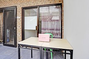 OYO 92435 Sunlo Cozy Home Family Homestay Syariah