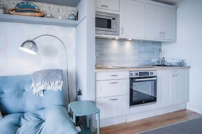 17 Beach Court - 2 Bed Apartment - Saundersfoot