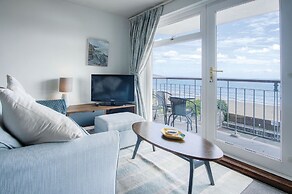 17 Beach Court - 2 Bed Apartment - Saundersfoot