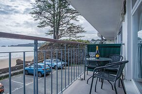 17 Beach Court - 2 Bed Apartment - Saundersfoot
