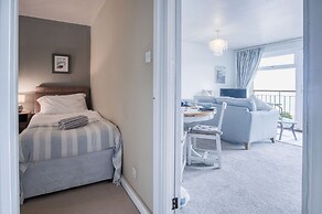 17 Beach Court - 2 Bed Apartment - Saundersfoot