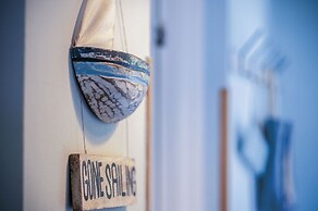 17 Beach Court - 2 Bed Apartment - Saundersfoot