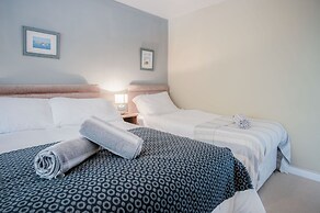 17 Beach Court - 2 Bed Apartment - Saundersfoot