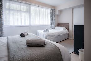 17 Beach Court - 2 Bed Apartment - Saundersfoot