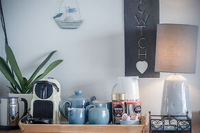 17 Beach Court - 2 Bed Apartment - Saundersfoot