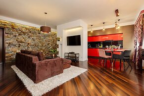 Family Unique Apartment Wola by Renters