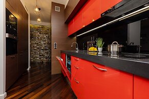 Family Unique Apartment Wola by Renters