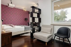 Family Unique Apartment Wola by Renters