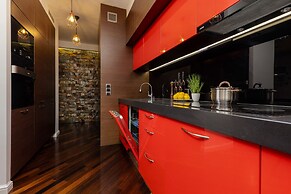 Family Unique Apartment Wola by Renters