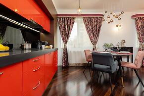 Family Unique Apartment Wola by Renters