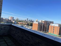 Salford City Retreat - Modern 2 Bedroom Apartment