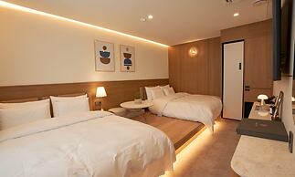 Brown Dot Hotel Gunsan Terminal Branch