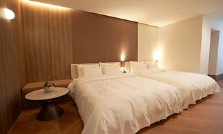 Brown Dot Hotel Gunsan Terminal Branch