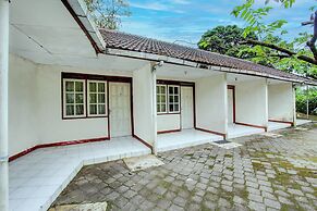 OYO 92505 Asta Guesthouse