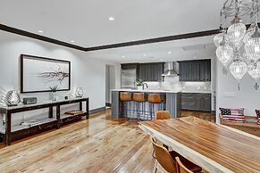 Luxury 3 Bedroom Condo at The Arrabelle by RedAwning - Save 20% on 7+ 