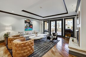 Luxury 3 Bedroom Condo at The Arrabelle by RedAwning - Save 20% on 7+ 