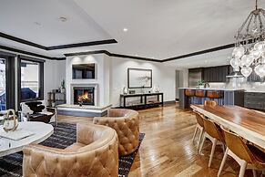 Luxury 3 Bedroom Condo at The Arrabelle by RedAwning - Save 20% on 7+ 