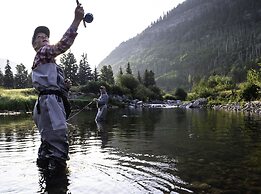 Luxury 3 Bedroom Condo at The Arrabelle by RedAwning - Save 20% on 7+ 