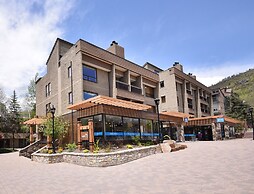 Vail 21 #304 1 Bedroom Condo by RedAwning