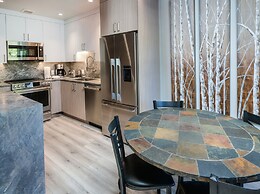 Vail 21 #304 1 Bedroom Condo by RedAwning