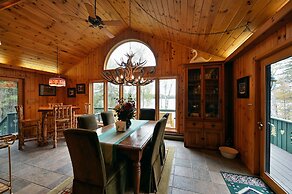Birch Haven 4 Bedroom Home by RedAwning