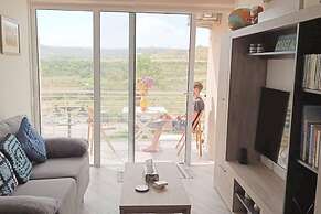 Gozo Escape, 2-bed Apartment in Marsalforn