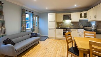 Schull Harbour Hotel
