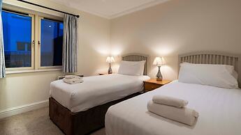 Schull Harbour Hotel