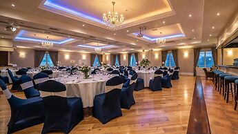 Schull Harbour Hotel