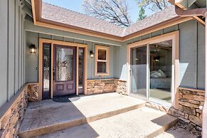 Bass Lake Beauty! 4 BDR Sleeps 16, Lakefront Views