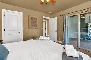 Bass Lake Beauty! 4 BDR Sleeps 16, Lakefront Views