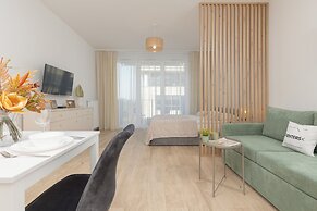 Modern Studio Mokotów by Renters