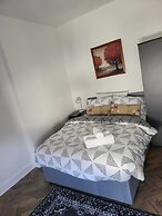 Lovely Double Room in a Flat