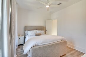 Upscale Home w/ 2 Balconies in Galveston!