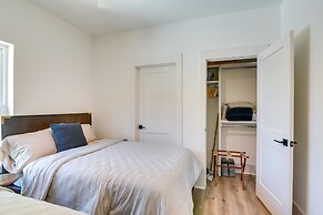 Upscale Home w/ 2 Balconies in Galveston!