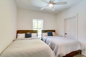 Upscale Home w/ 2 Balconies in Galveston!