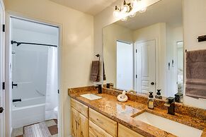 Moab Home w/ Pool - 14 Mi to Arches National Park!