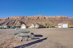 Moab Home w/ Pool - 14 Mi to Arches National Park!