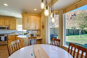 Moab Home w/ Pool - 14 Mi to Arches National Park!