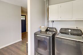 Lovely South Bend Home ~ 3 Mi to Dtwn & Notre Dame