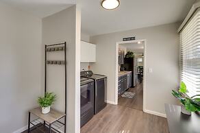 Lovely South Bend Home ~ 3 Mi to Dtwn & Notre Dame