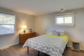 Lovely South Bend Home ~ 3 Mi to Dtwn & Notre Dame