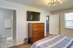 Lovely South Bend Home ~ 3 Mi to Dtwn & Notre Dame