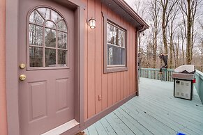 6 Mi to Jack Frost Ski Resort: Family Home w/ Deck