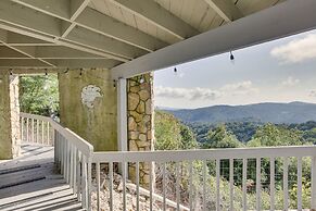 Blowing Rock Home w/ Hot Tub & Mountain-view Deck!