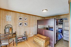 Blowing Rock Home w/ Hot Tub & Mountain-view Deck!