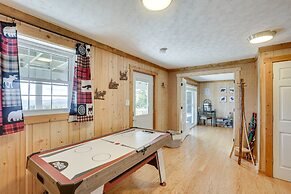 Blowing Rock Home w/ Hot Tub & Mountain-view Deck!