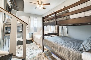 Higgins Lake Cottage w/ Private Fire Pit & Grill!