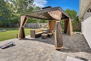 Destin Villa w/ Patio ~ 2 Mi to Miramar Beach!