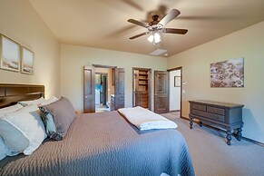 Cozy Checotah Retreat w/ Deck Near Eufaula Lake